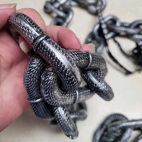 Hilarious Giant Plastic Chain Dog Leash & Collar for Small Pets