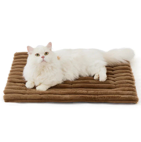 Ultimate Self-Warming Pet Mat: Cozy, Cord-Free, Thermo-Reflective Comfort for Pets